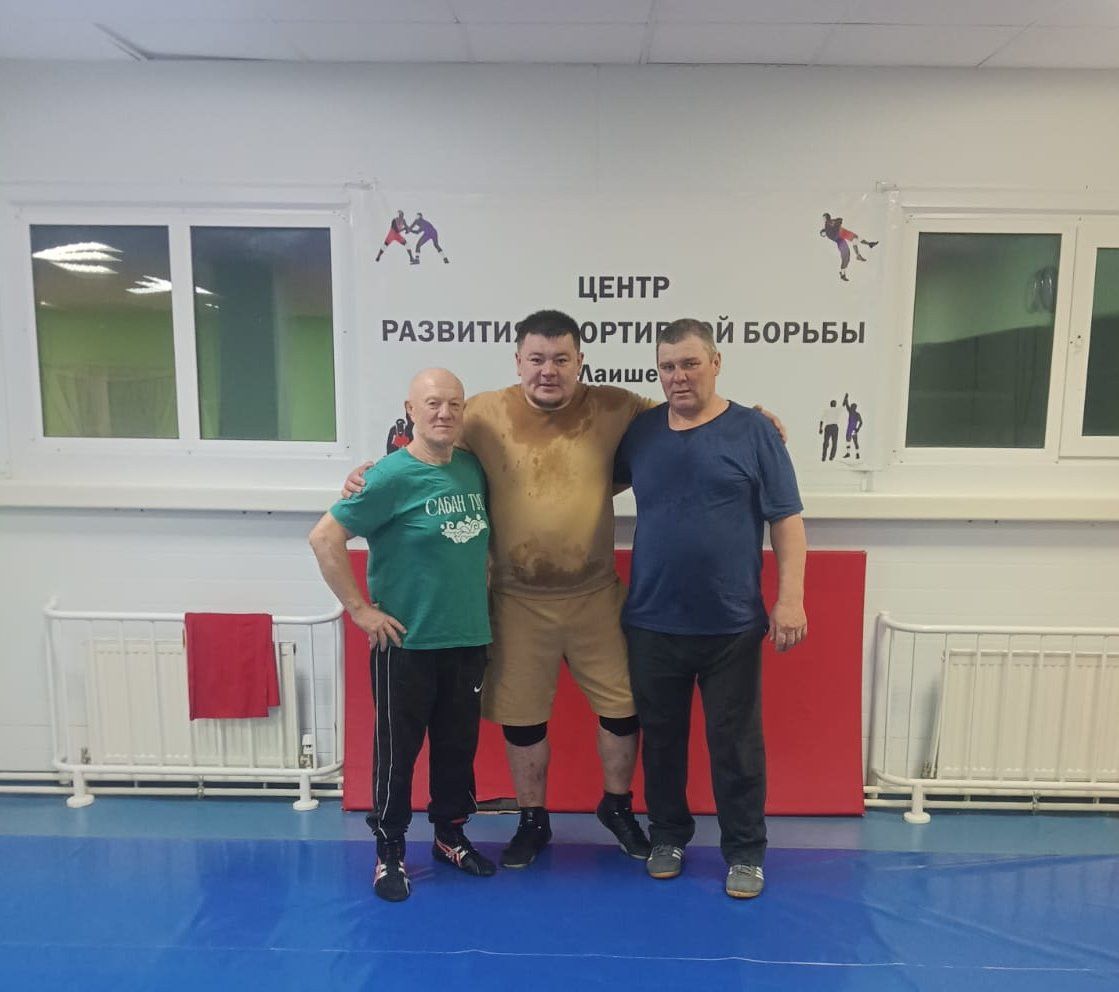 Муса Галләмов мотиваторлары турында: «Әнә, әле дә юыну бүлмәсендә калдылар»