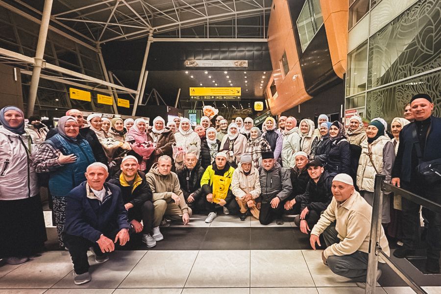 Бүген иртән Татарстаннан зур хаҗилар төркеме хаҗга китте