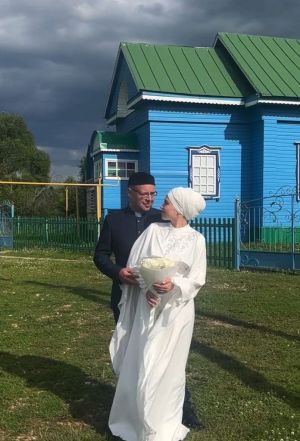Кинорежиссер Александр Далматов һәм актриса Гөлшат Әбделманова өйләнештеләр