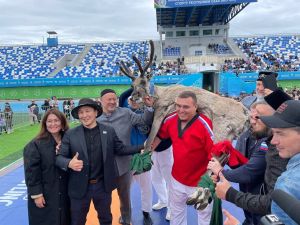 Көрәш батырына крокодил, маймыл да бирә башламаслармы?