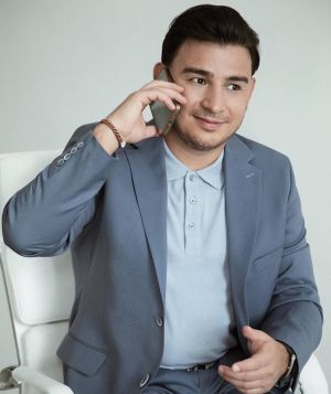 Данир Сабиров: «Кайвакыт җавап кайтарып, кешеләрне урыннарына утыртып та куя алам»